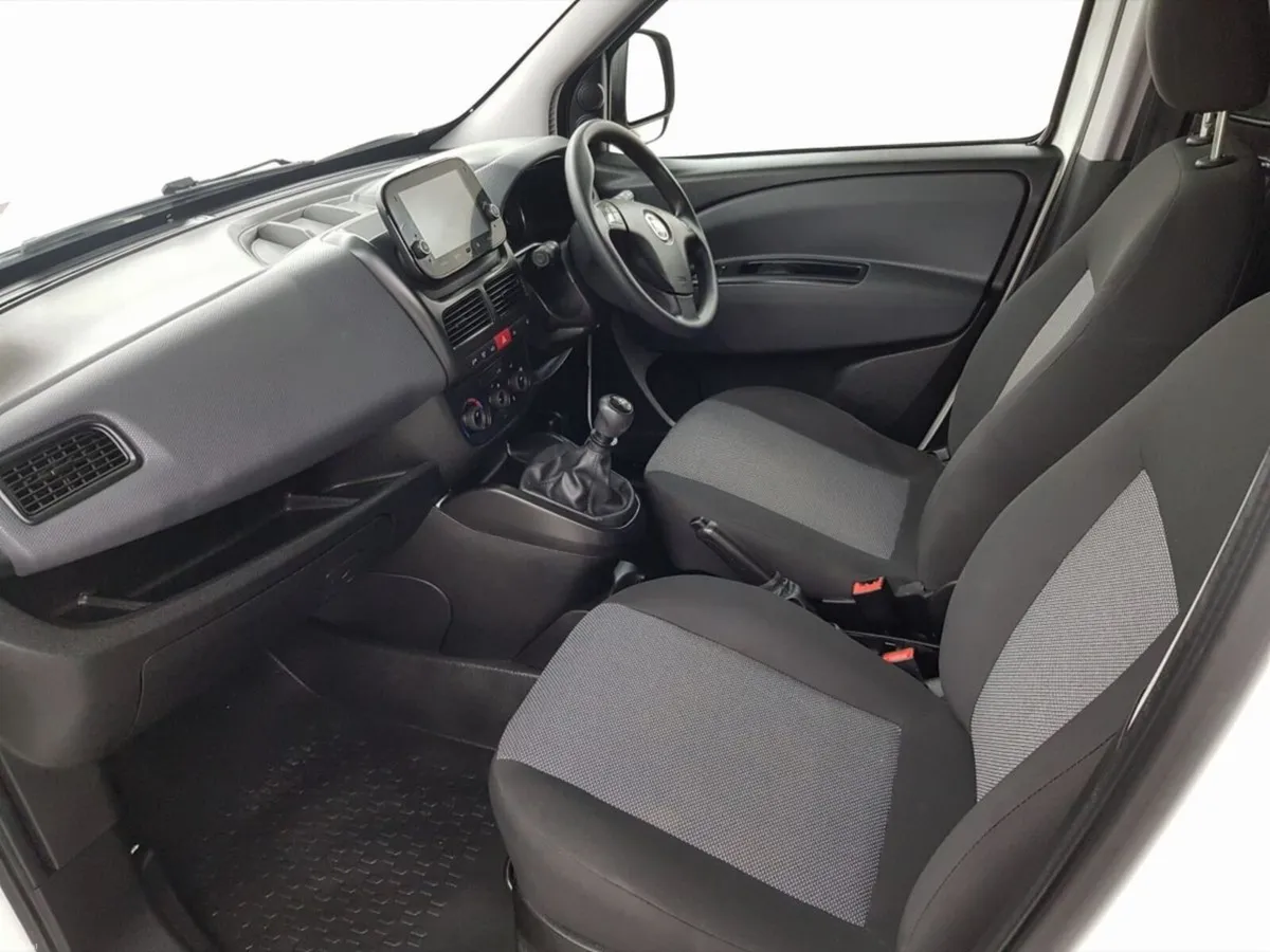 Fiat Doblo DOBLO CARGO 1.6 90BHP  2DR - Image 4