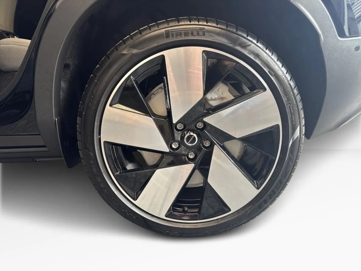 Volvo EX40 ULTRA LONG RANGE *DAWN INTERIOR* €115 P - Image 5
