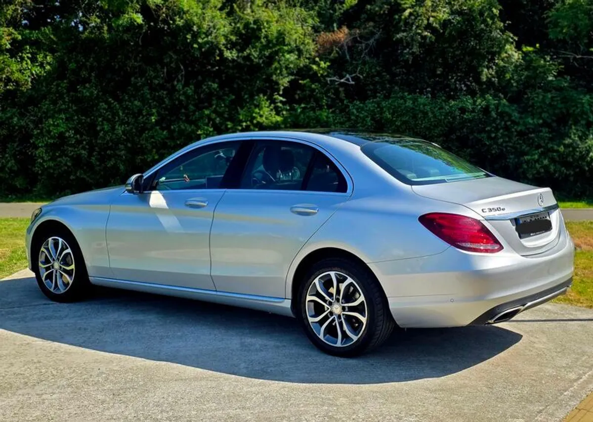 2016 Mercedes-Benz C-Class - Image 2