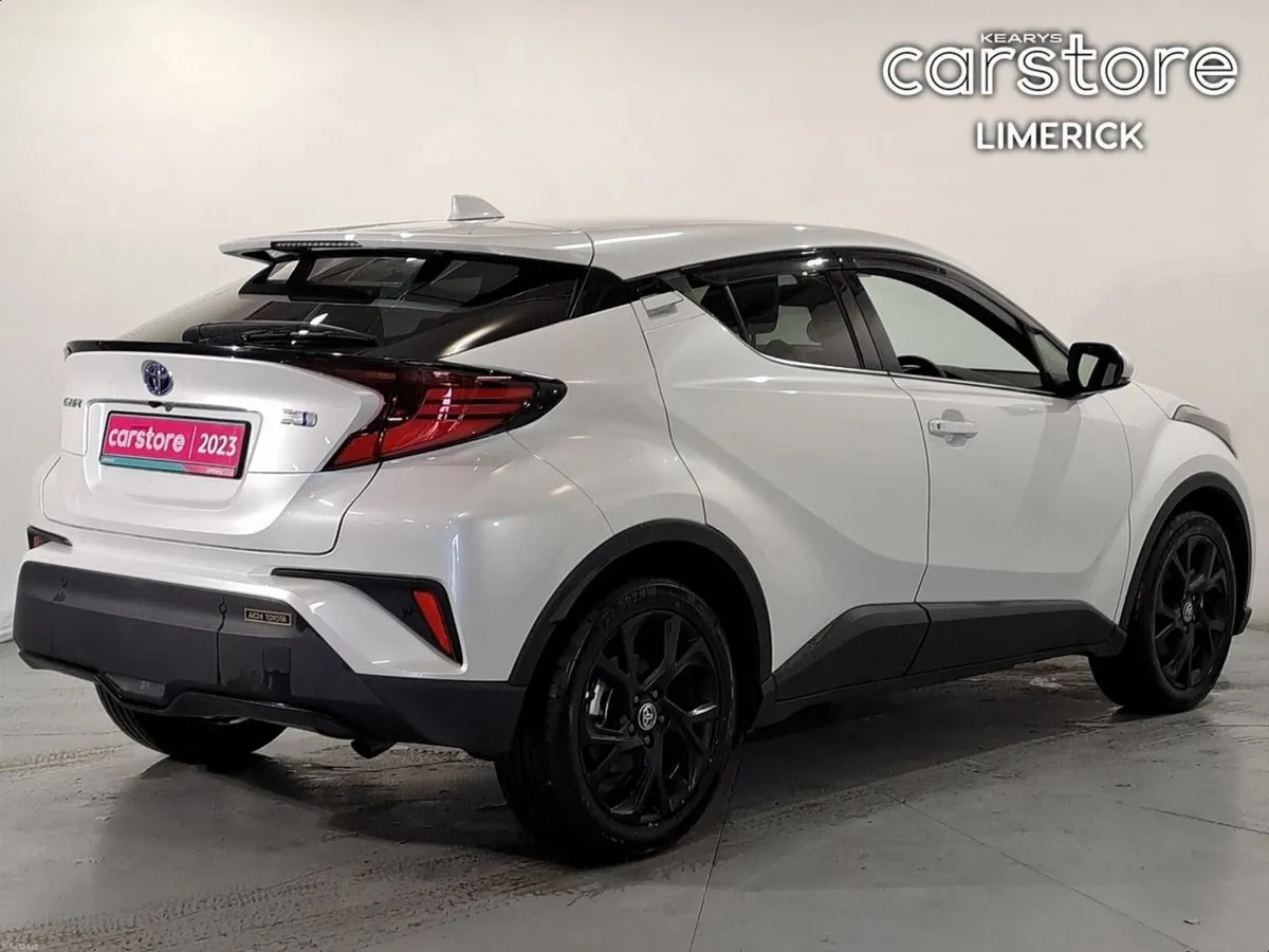 Toyota C-HR 1.8 petrol hybrid - Image 3