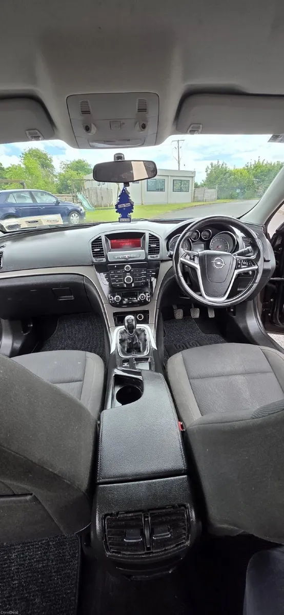 Opel Insignia 2011 - Image 2
