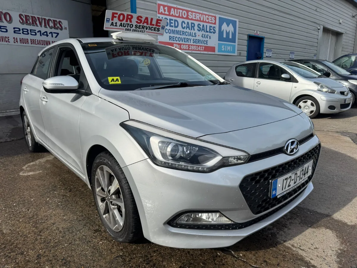 Hyundai i20 2017 ULTRA LOW MILEAGE - Image 2