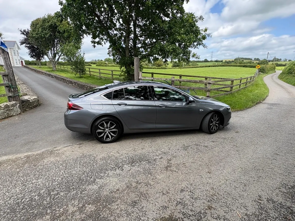 Vauxhall Insignia 2018 1.6 CDTI SRI TOP SPEC - Image 2