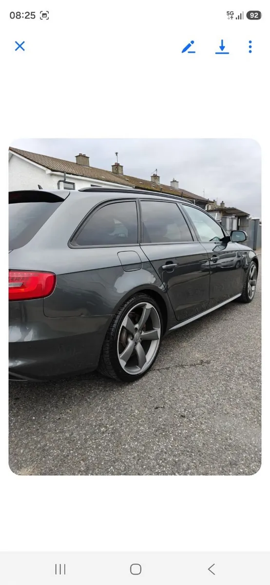Audi A4 quattro black edition estate - Image 4