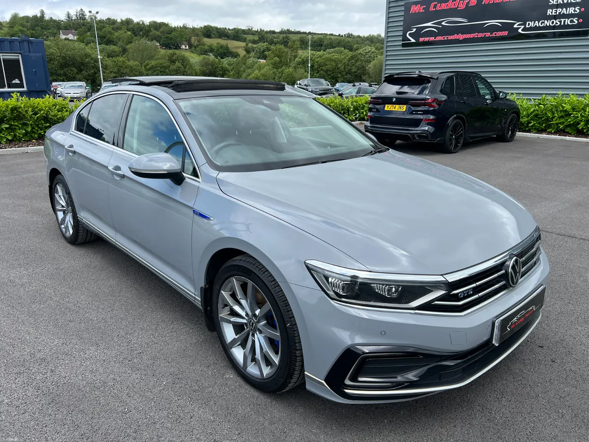 2021 (212) Volkswagen Passat GTE Advance 1.4 PHEV - Image 2