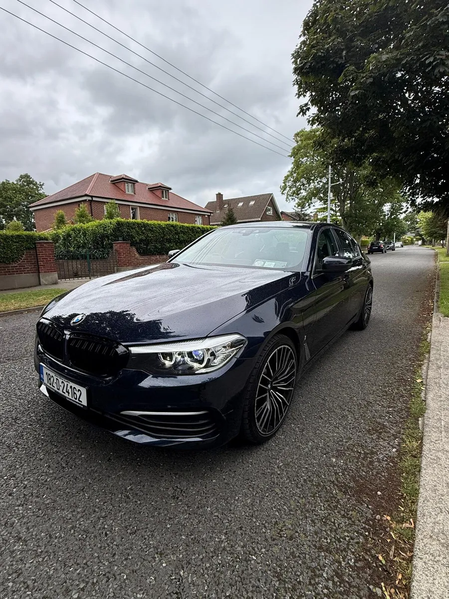 BMW 530e AUTO, EXCELLENT BATTERY,LOW KMS ,FINANCE - Image 3