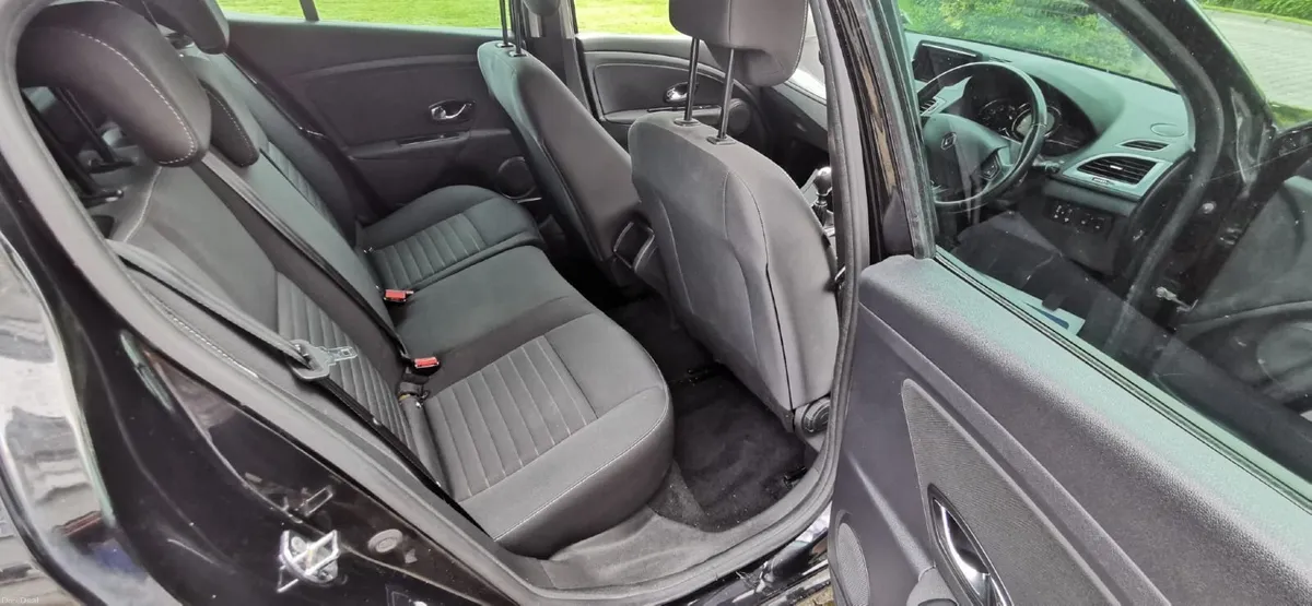 Renault Megane 2016  1.5L Diesel - Image 4