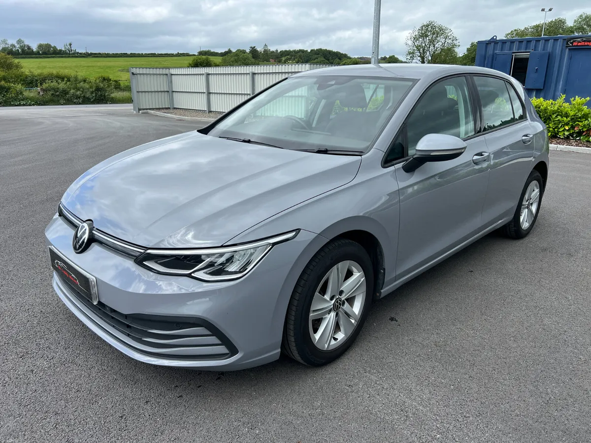 2022 Volkswagen Golf Life 2.0 TDI - Image 4