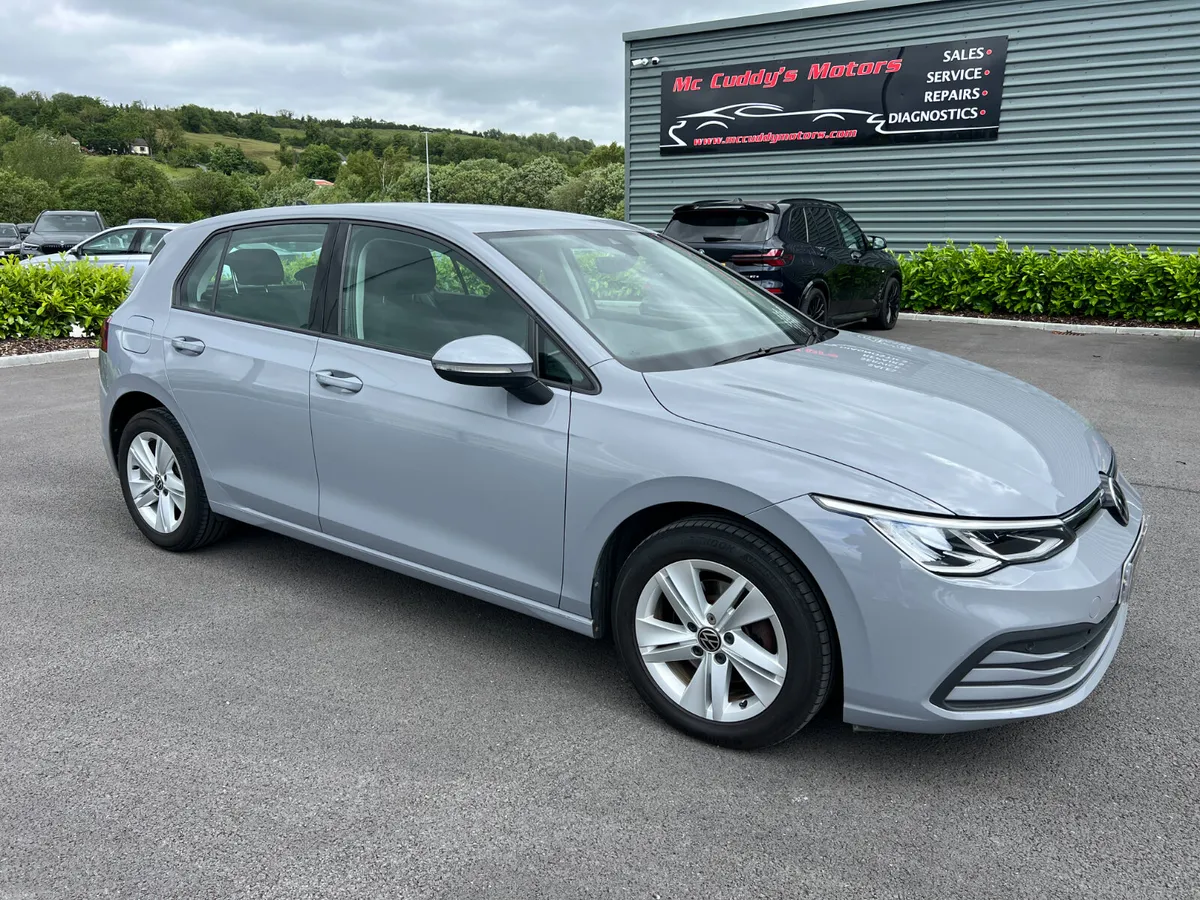 2022 Volkswagen Golf Life 2.0 TDI - Image 1