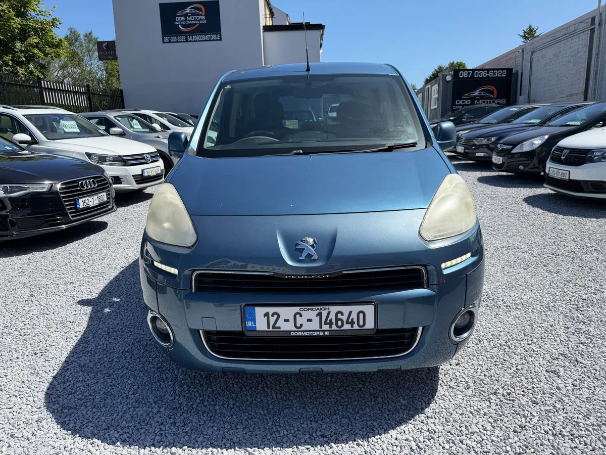 *LOW KM/WHEELCHAIR ACCESS* 2012 Peugeot Partner Te - Image 2