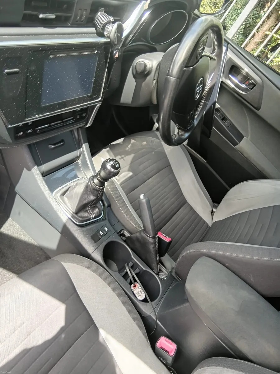 Toyota auris - Image 3