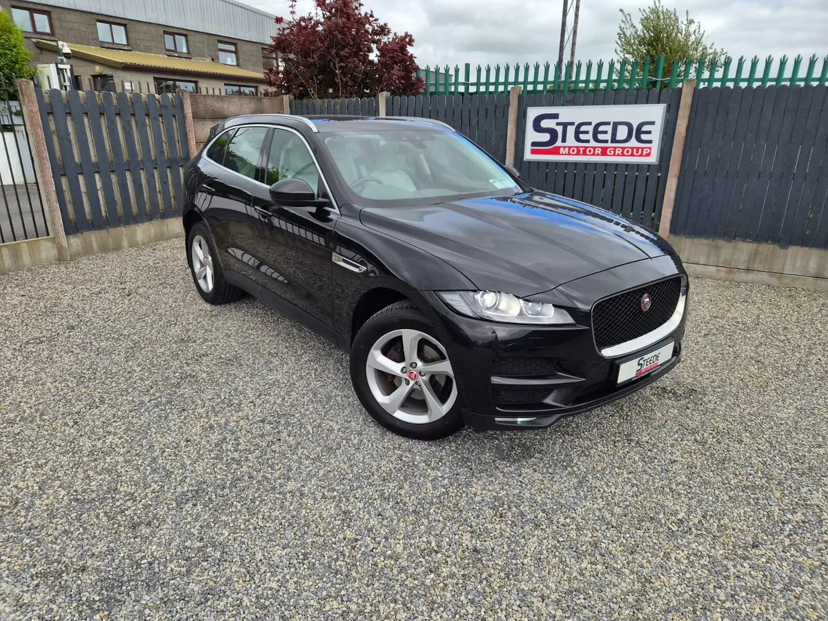 171 Jaguar F-Pace  2.0D 180bhp Portfolio AWD auto - Image 2