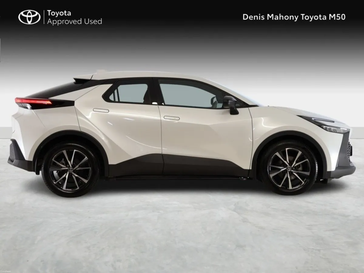 Toyota C-HR Sport Hybrid - Image 3