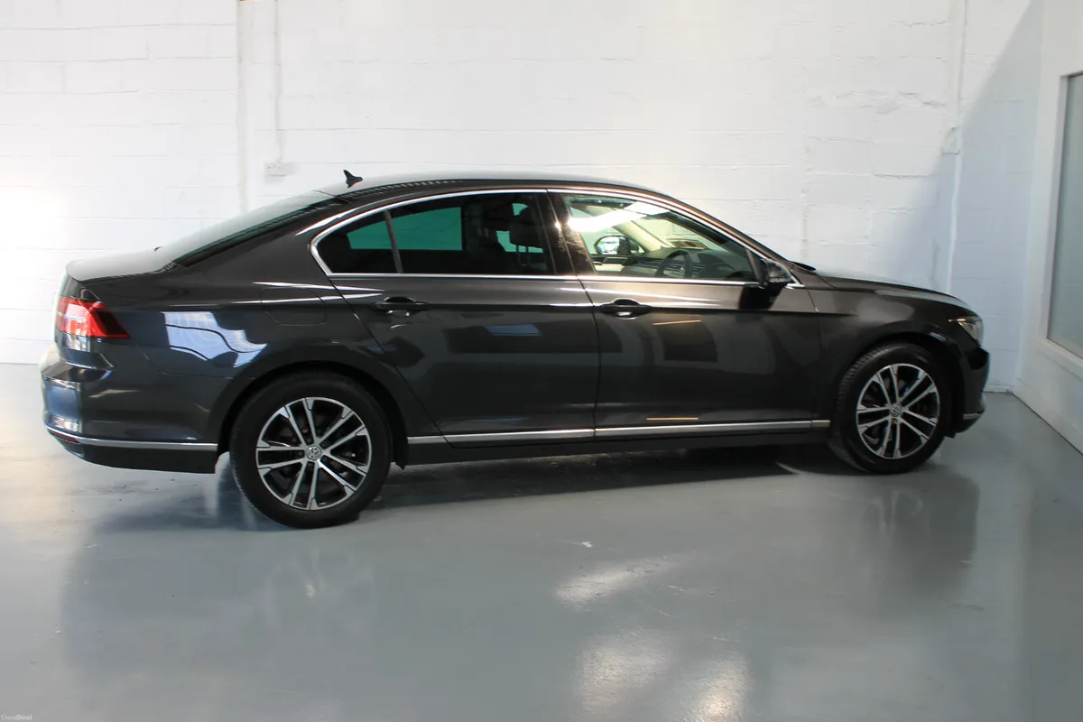 Volkswagen Passat 2018, Highline, Finance Arranged - Image 5