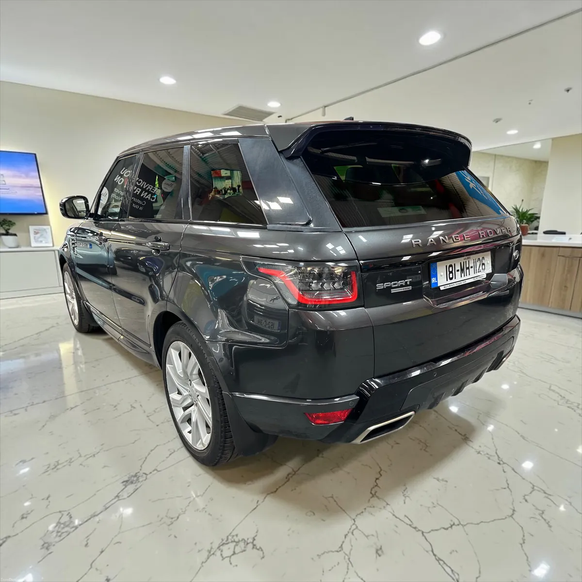 2018  Range Rover Sport 3.0D HSE Dynamic - Image 4