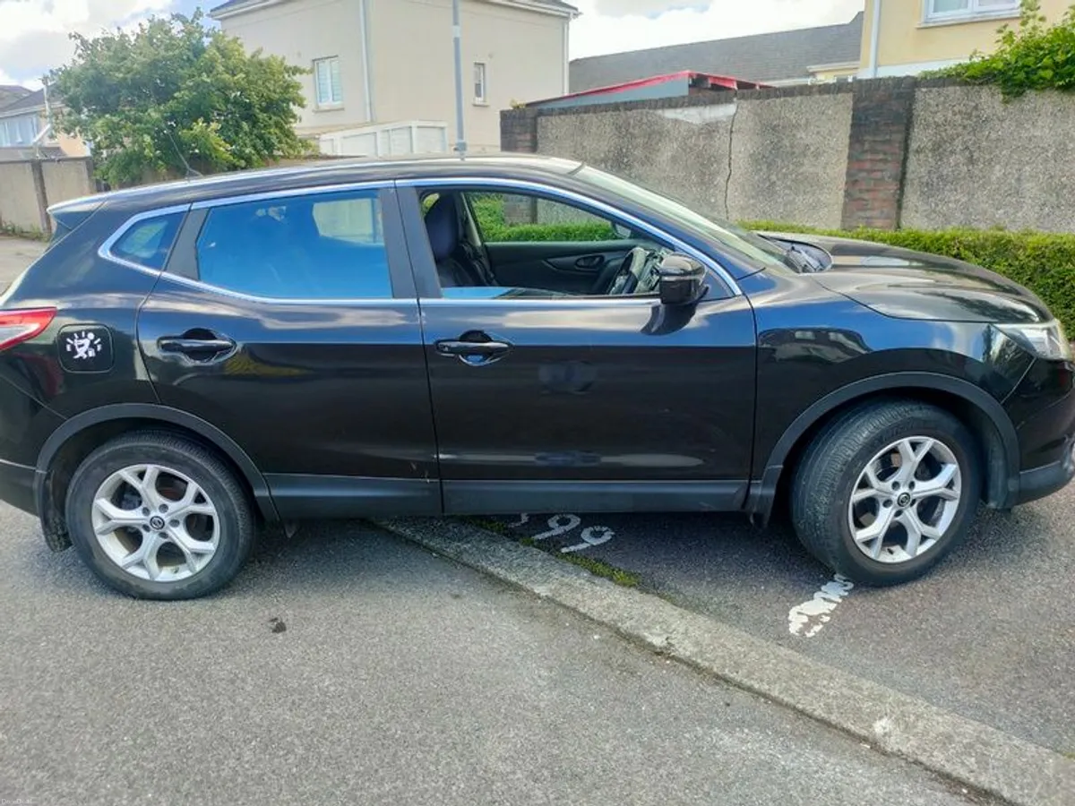 2015 Nissan QASHQAI 1.2 Low Mileage - Image 2