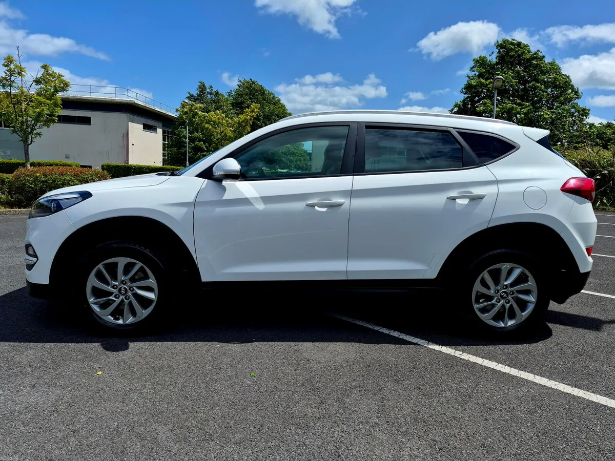 2017 HYUNDAI TUCSON 1.7D EXECUTIVE - Image 4