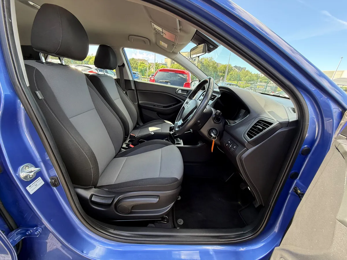 2018 Hyundai i20 1.2P Deluxe 5dr - Image 6