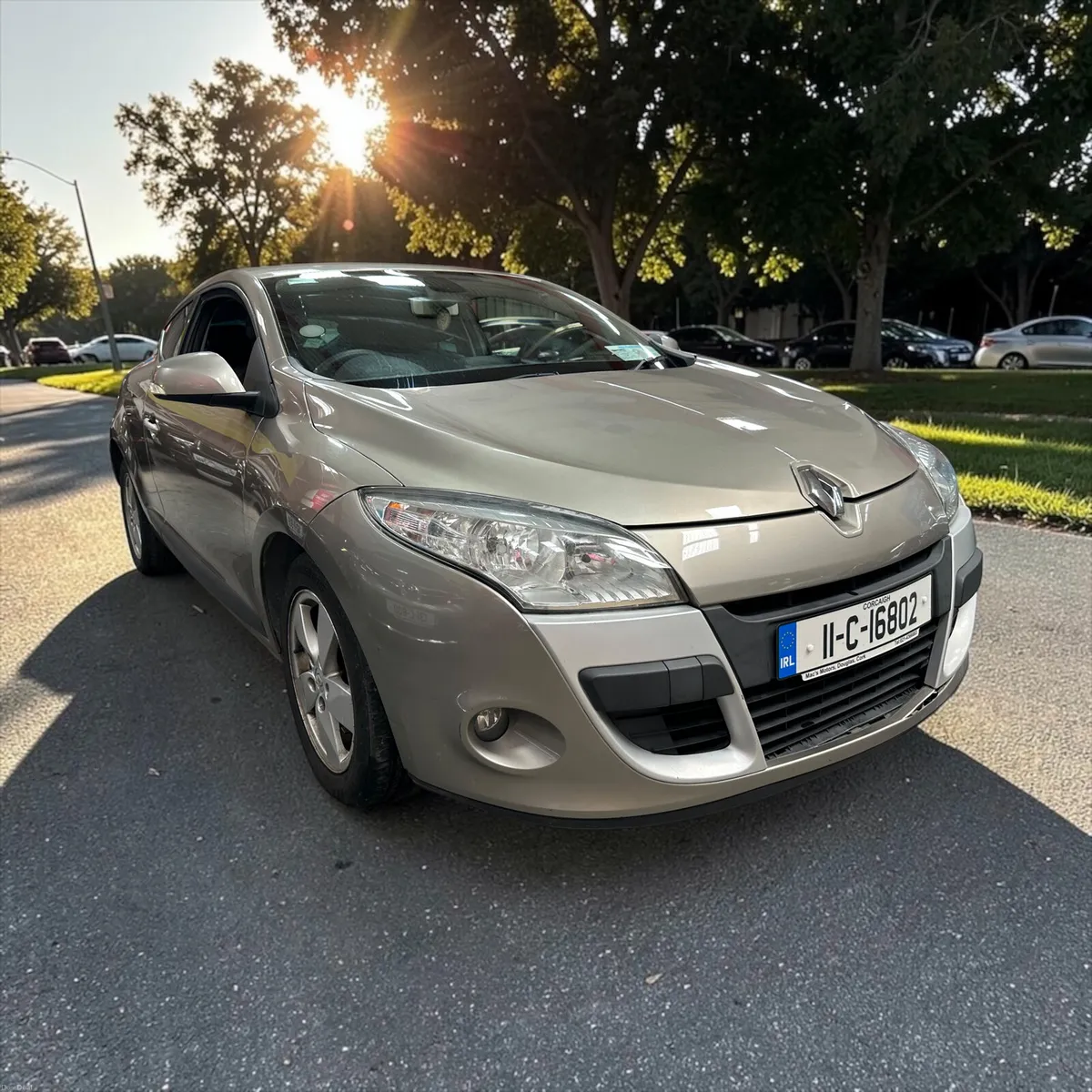 2011 Renault Megane 1.5 DCI  COUPE   DYNAMIQUE - Image 3