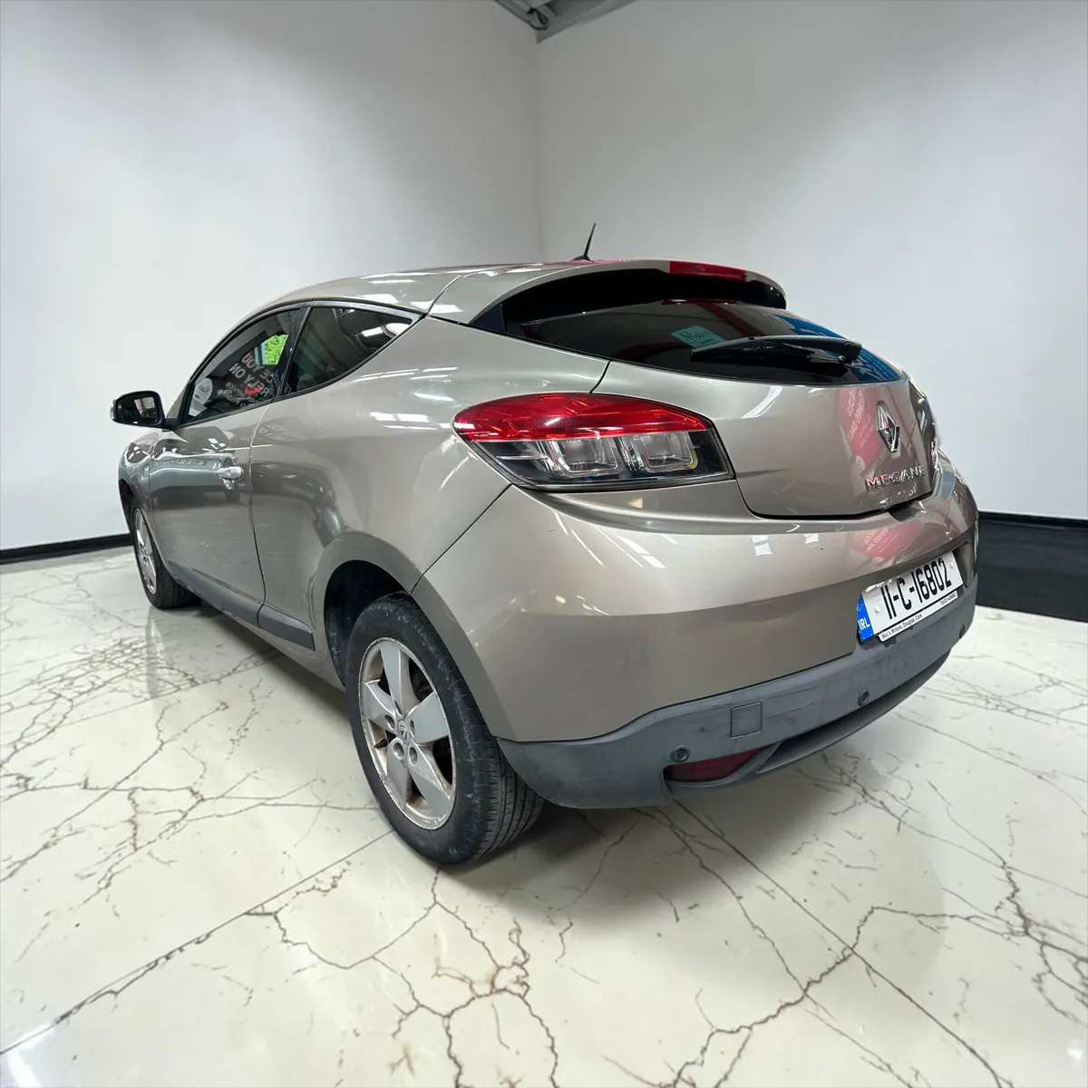 2011 Renault Megane 1.5 DCI  COUPE   DYNAMIQUE - Image 2
