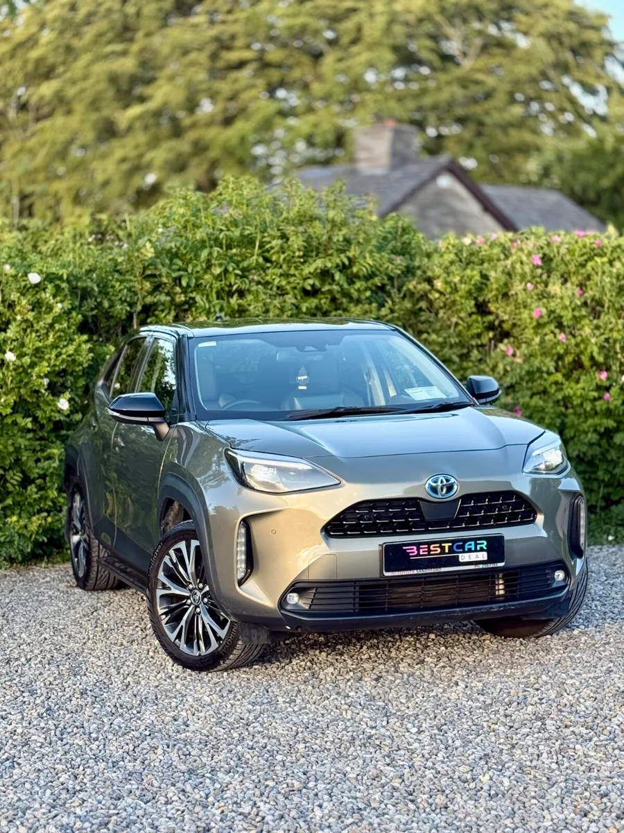 2022 Toyota Yaris Cross 1.5 Hybrid Sol Automatic - Image 2