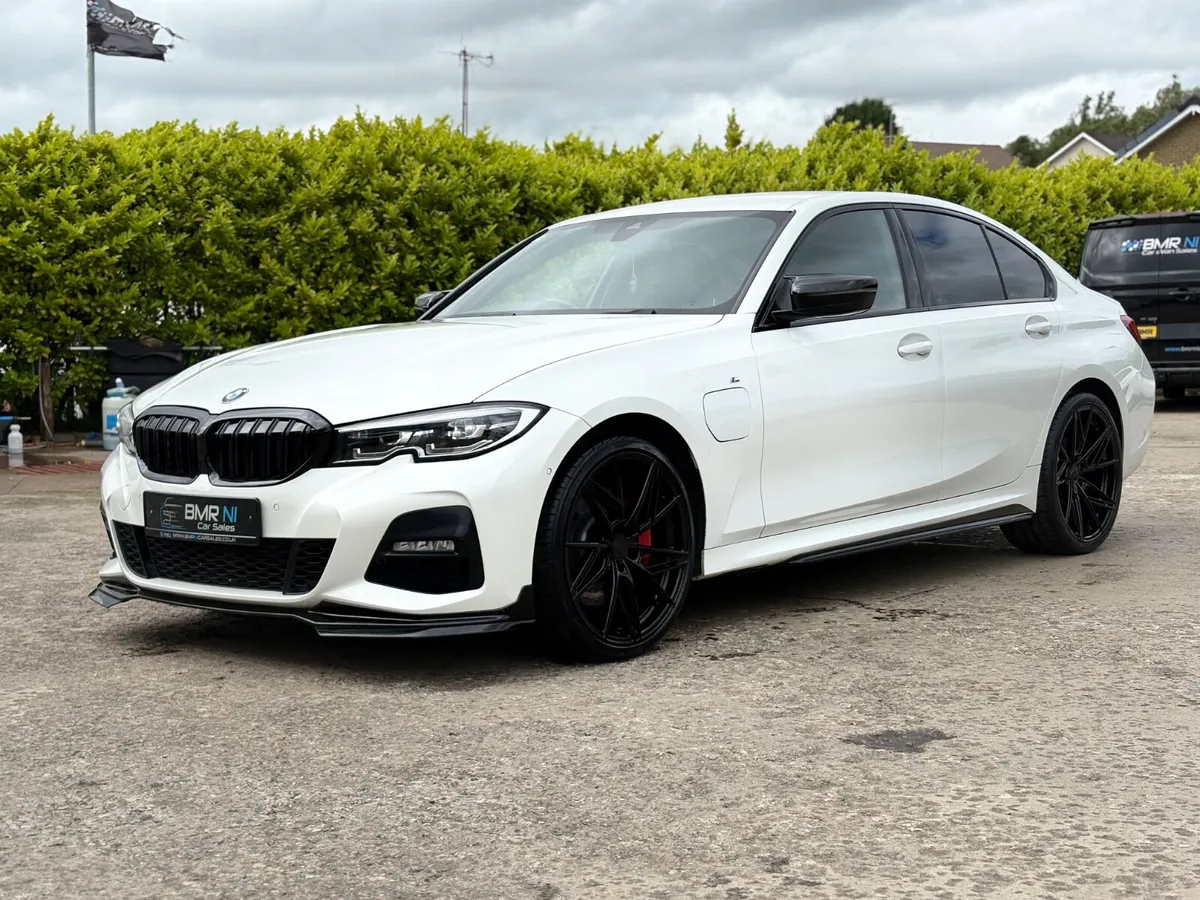 2019 BMW 330 M SPORT AUTO HYBRID - Image 3