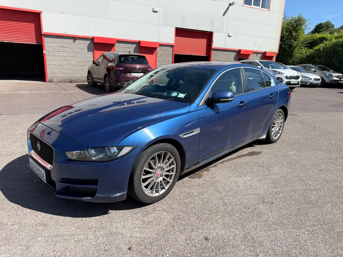 2015 Jaguar XE - Image 3