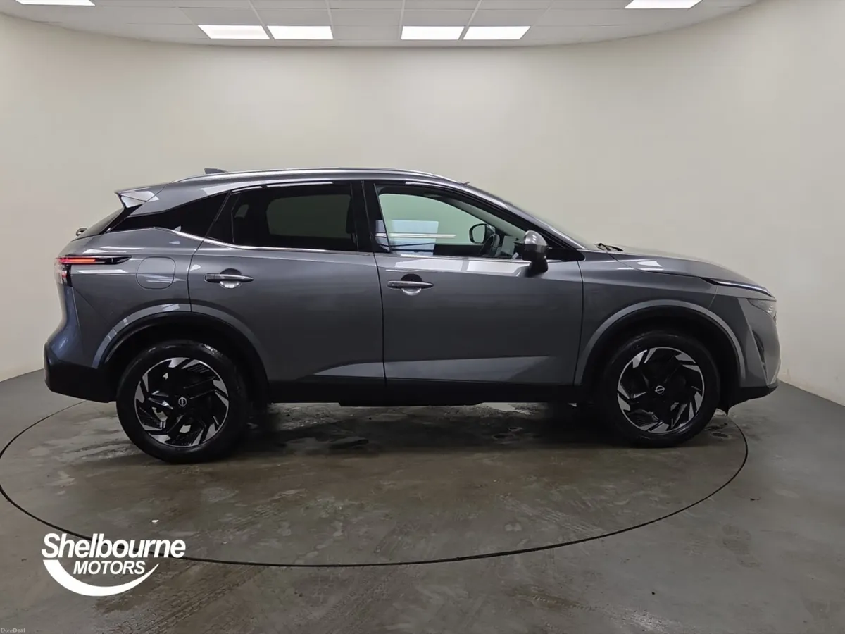 Nissan Qashqai Hatchback N-Connecta - Image 3