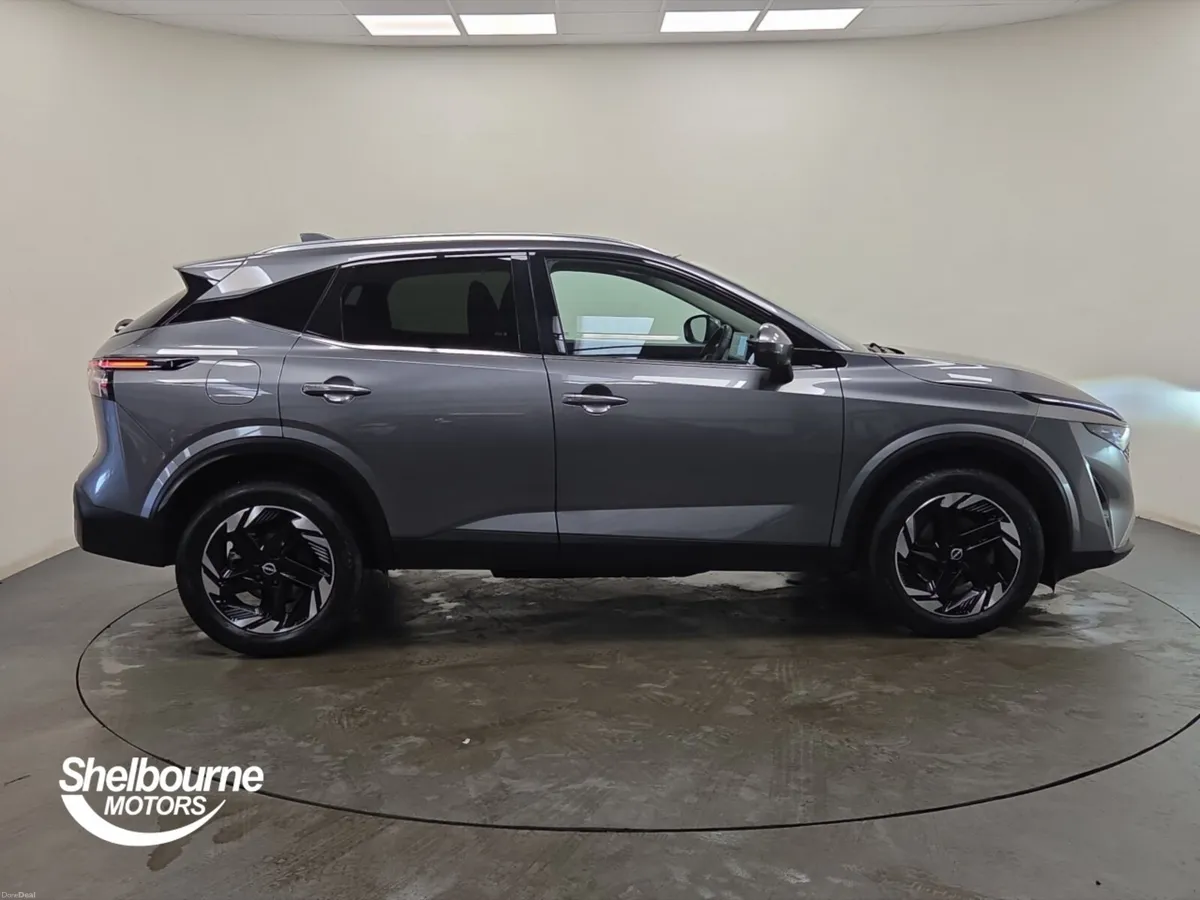 Nissan Qashqai Hatchback N-Connecta - Image 3
