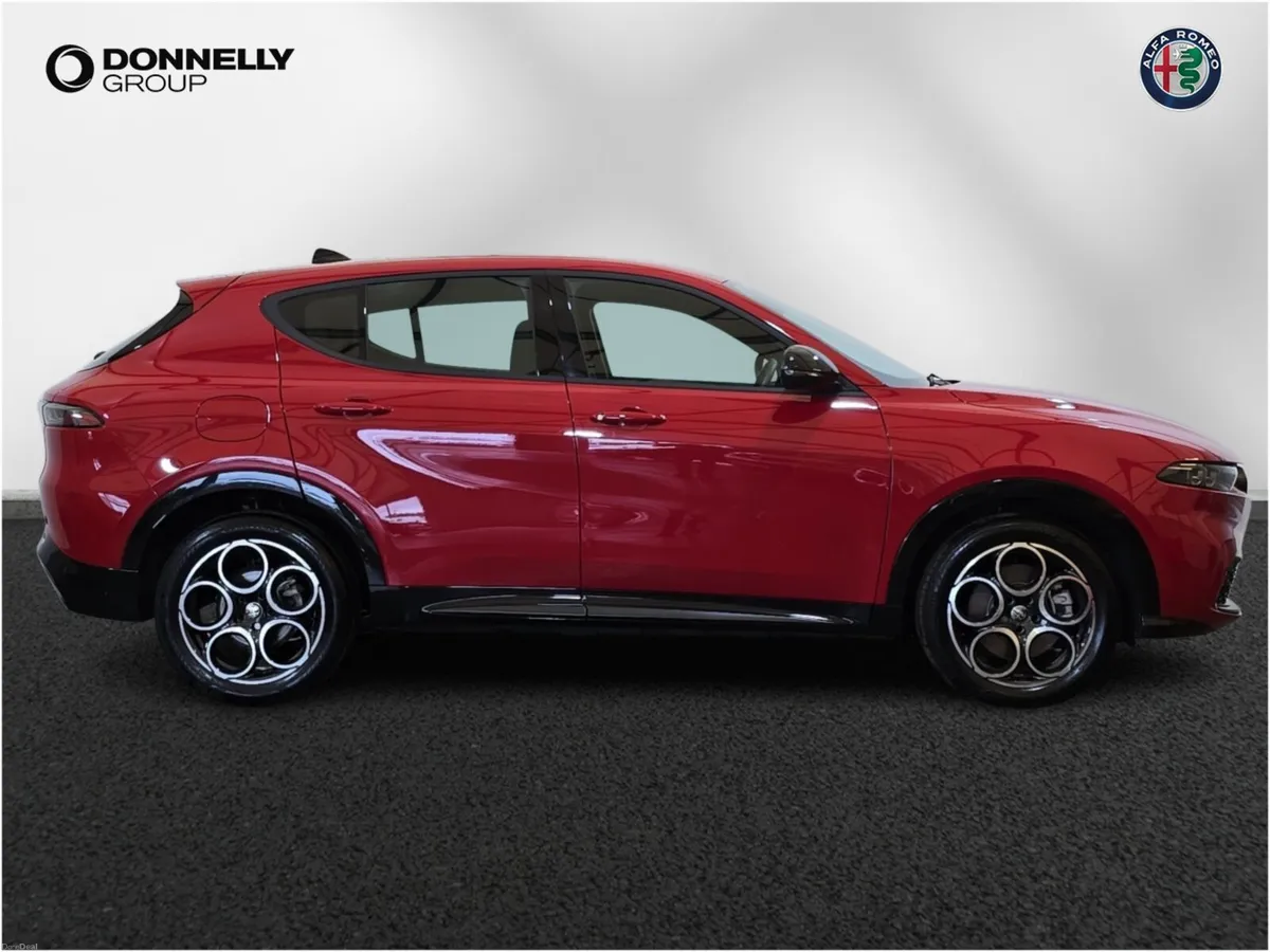 Alfa Romeo Tonale Hatchback Sprint - Image 3