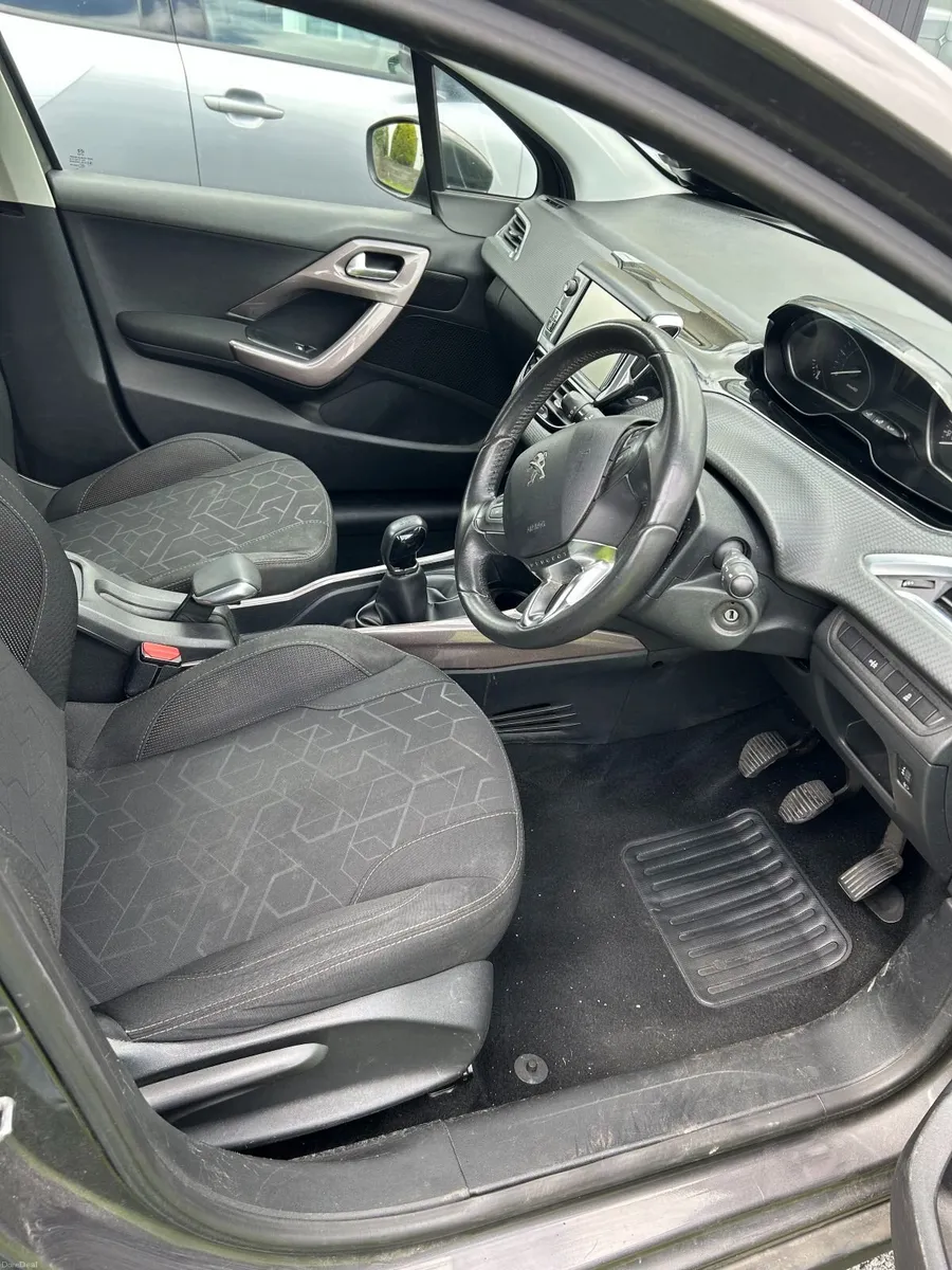 Peugeot 2008 2016 - Image 2