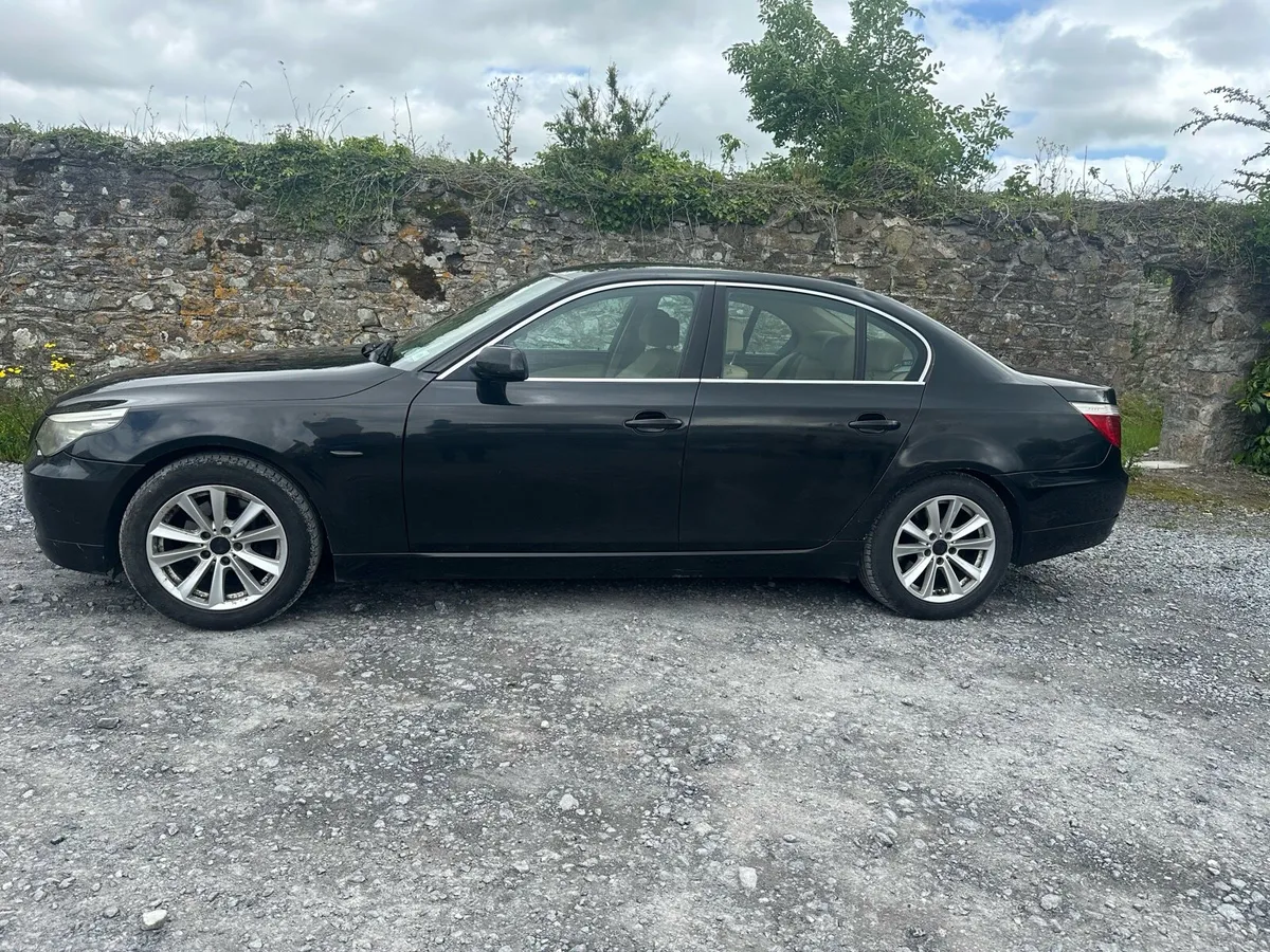BMW e 60 - Image 1