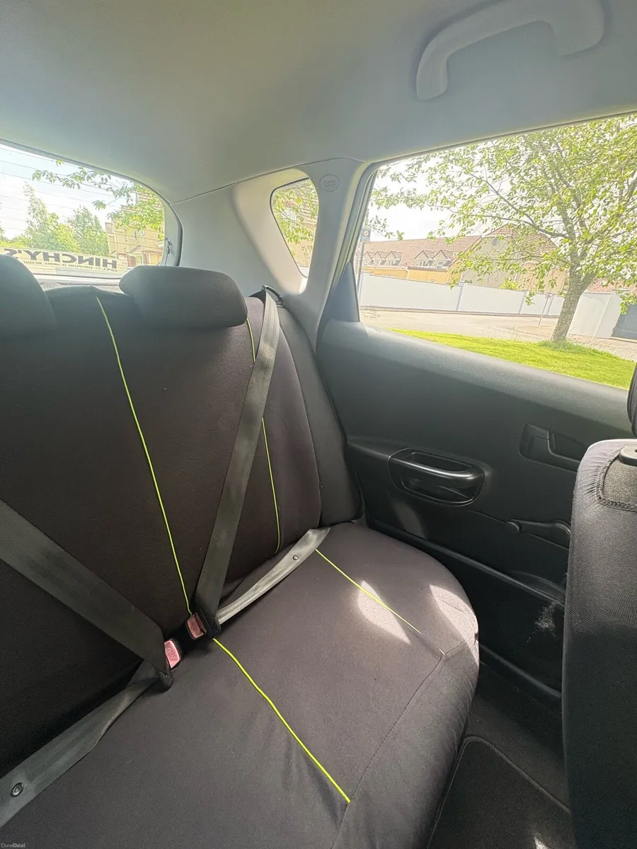 Car - Image 5