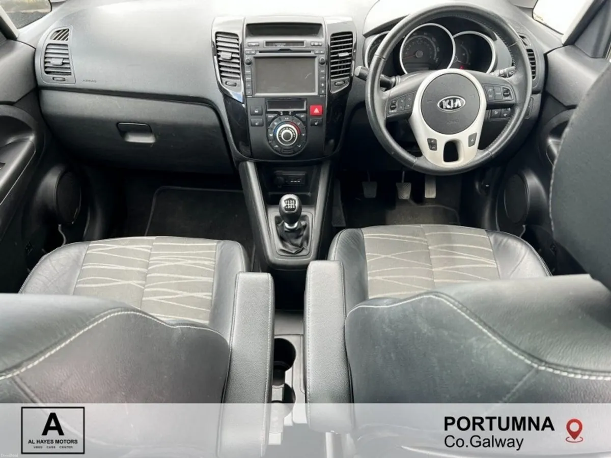 Kia Venga 1.4 Elite *LOW MILEAGE* - Image 2
