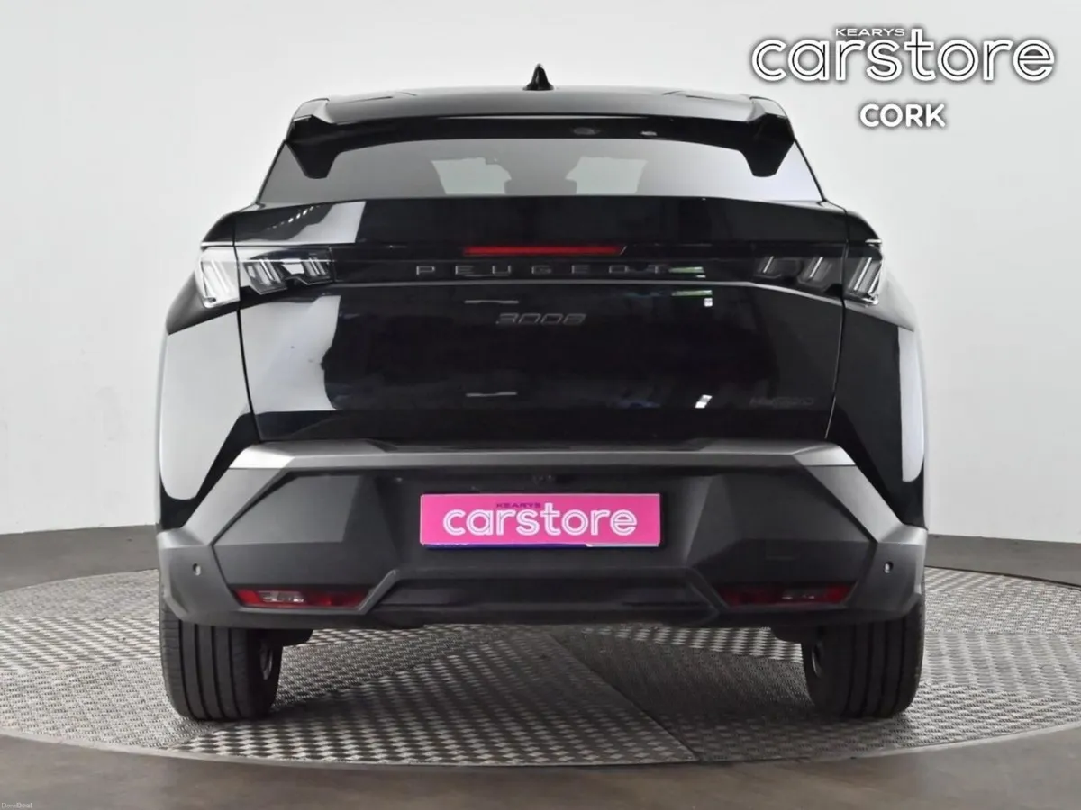 Peugeot 3008 1.2 MHEV PureTech 136bhp eDCS6 Allure - Image 4