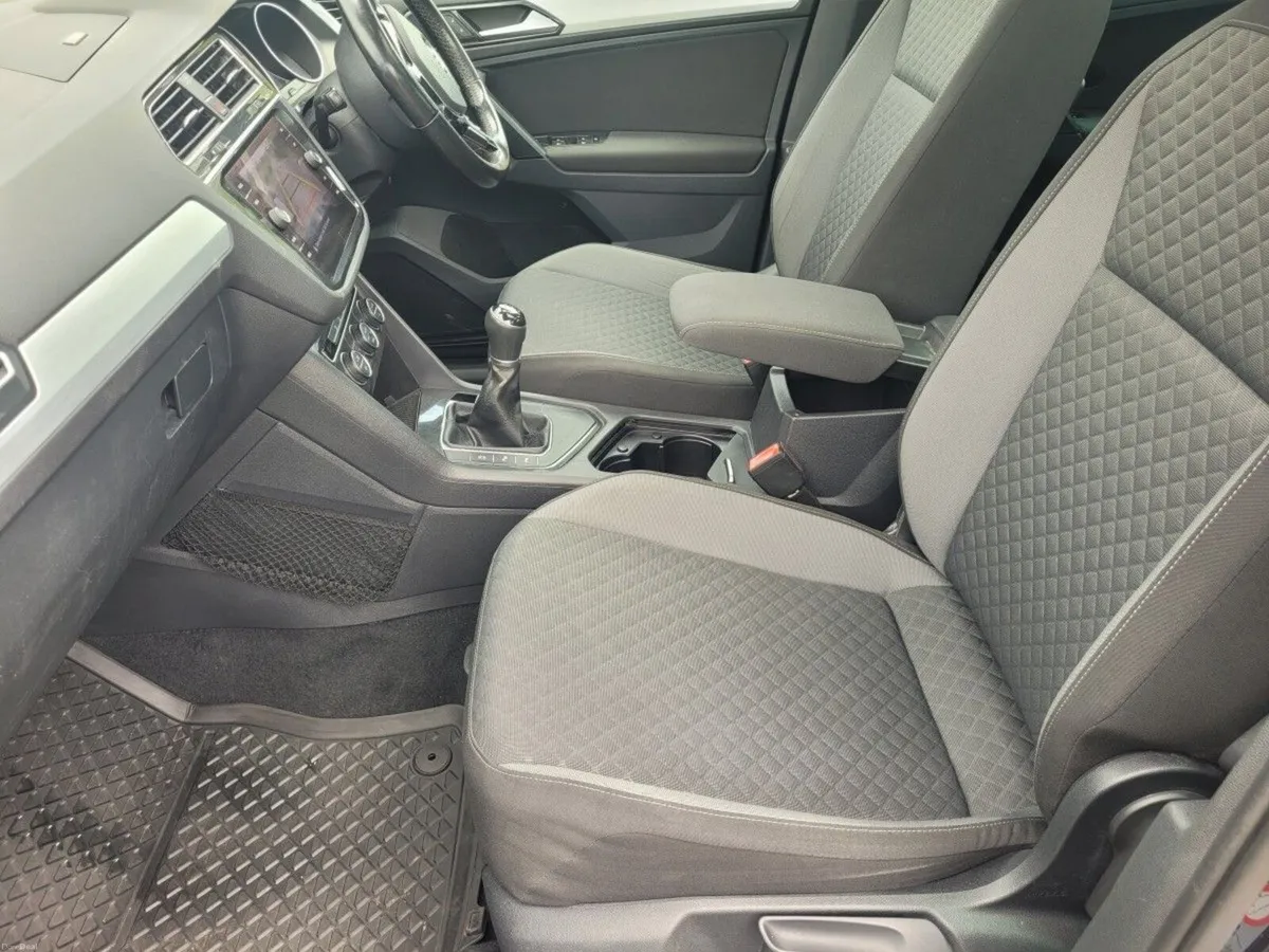 Volkswagen Tiguan CL 2.0 TDI 115BHP 6SPEED 115BHP* - Image 4