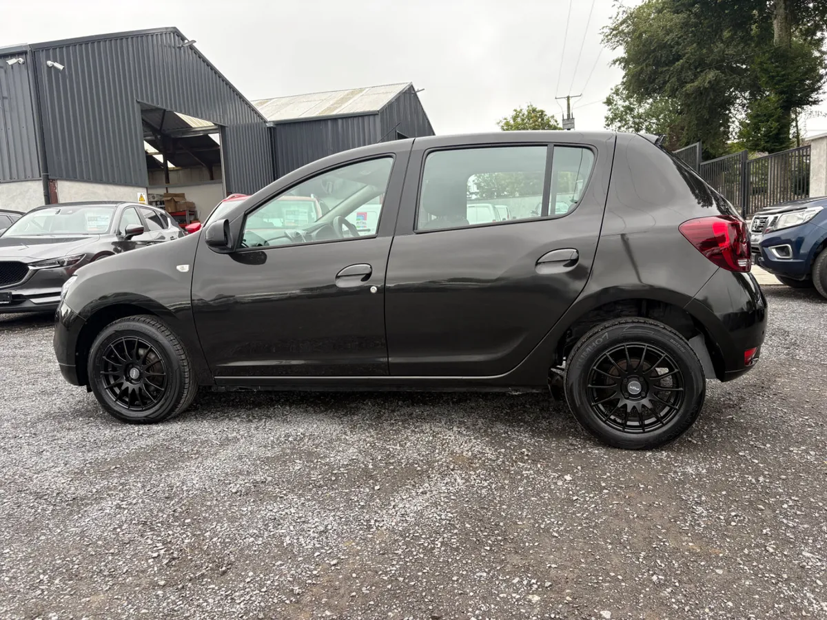 Dacia Sandero - Image 1