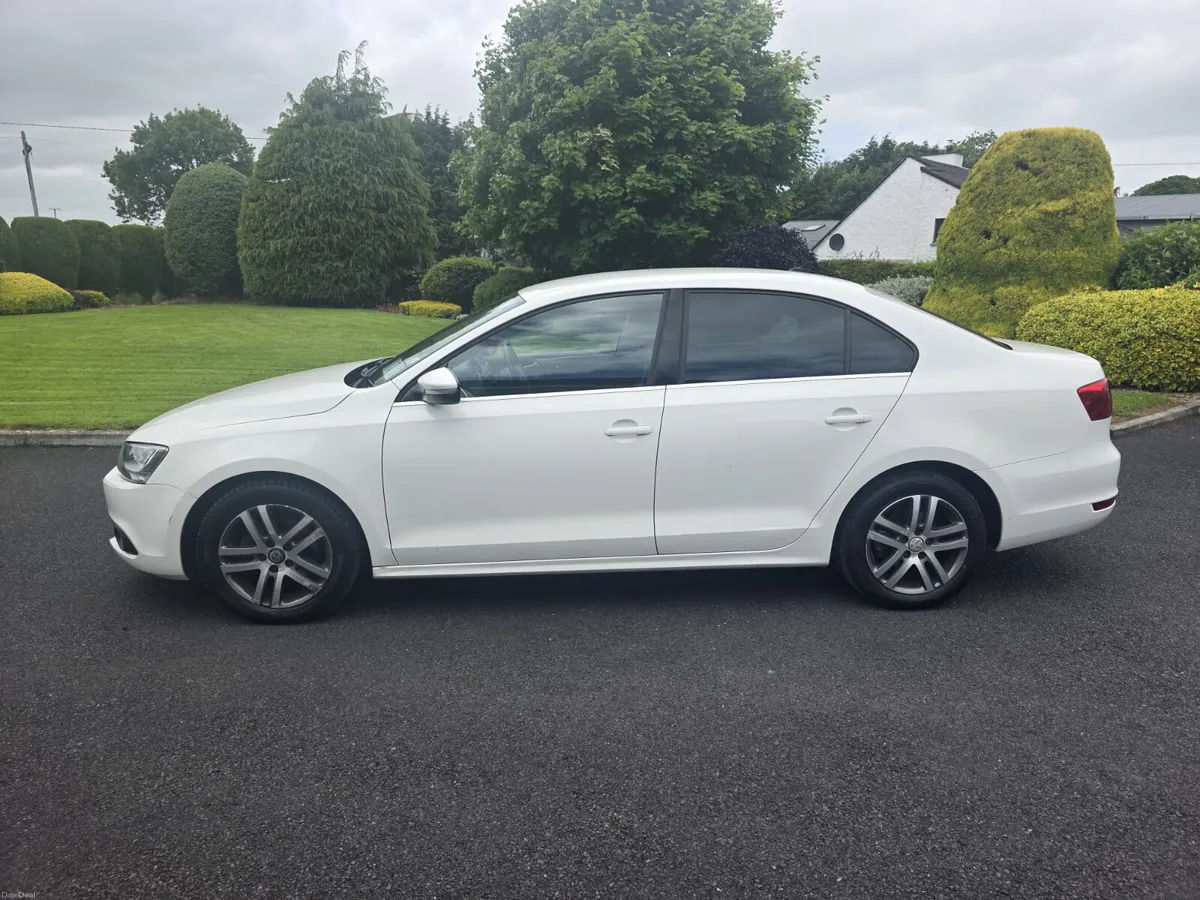 VOLKSWAGON JETTA 1.6TDI..SPORT...NEW NCT - Image 3