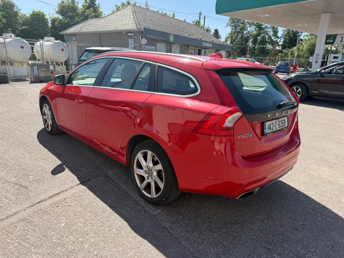 2014 Volvo V40 - Image 4