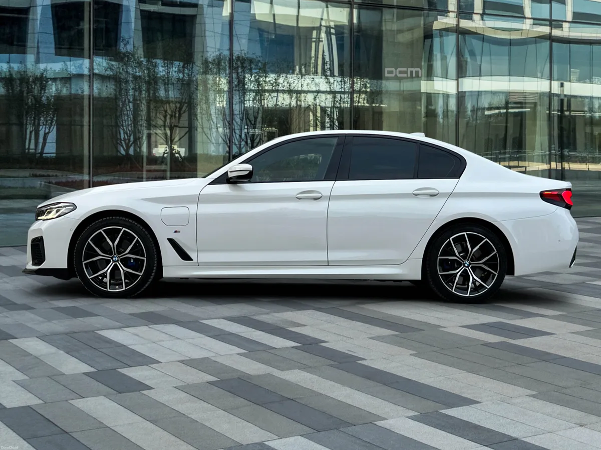 BMW 530e G30 LCI M Sport iPerformance - Image 4
