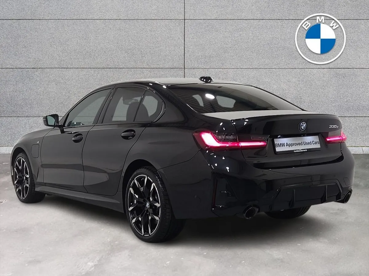 BMW 3-Series 330e M Sport Saloon - Image 3