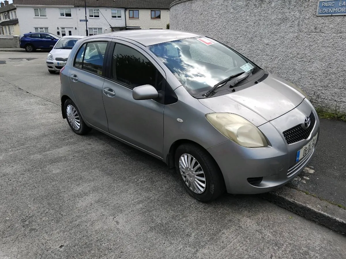 Toyota yaris - Image 2