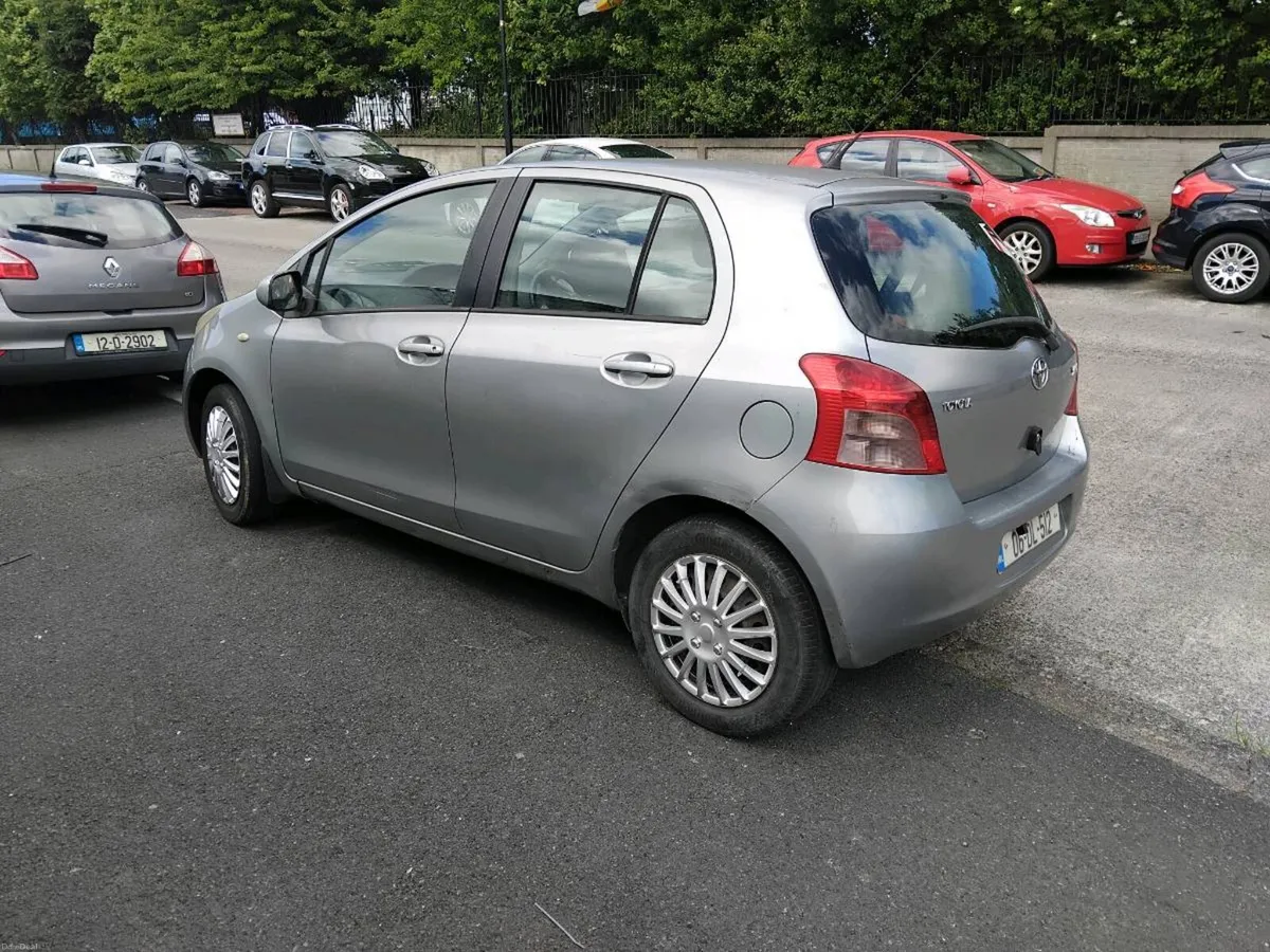 Toyota yaris - Image 3