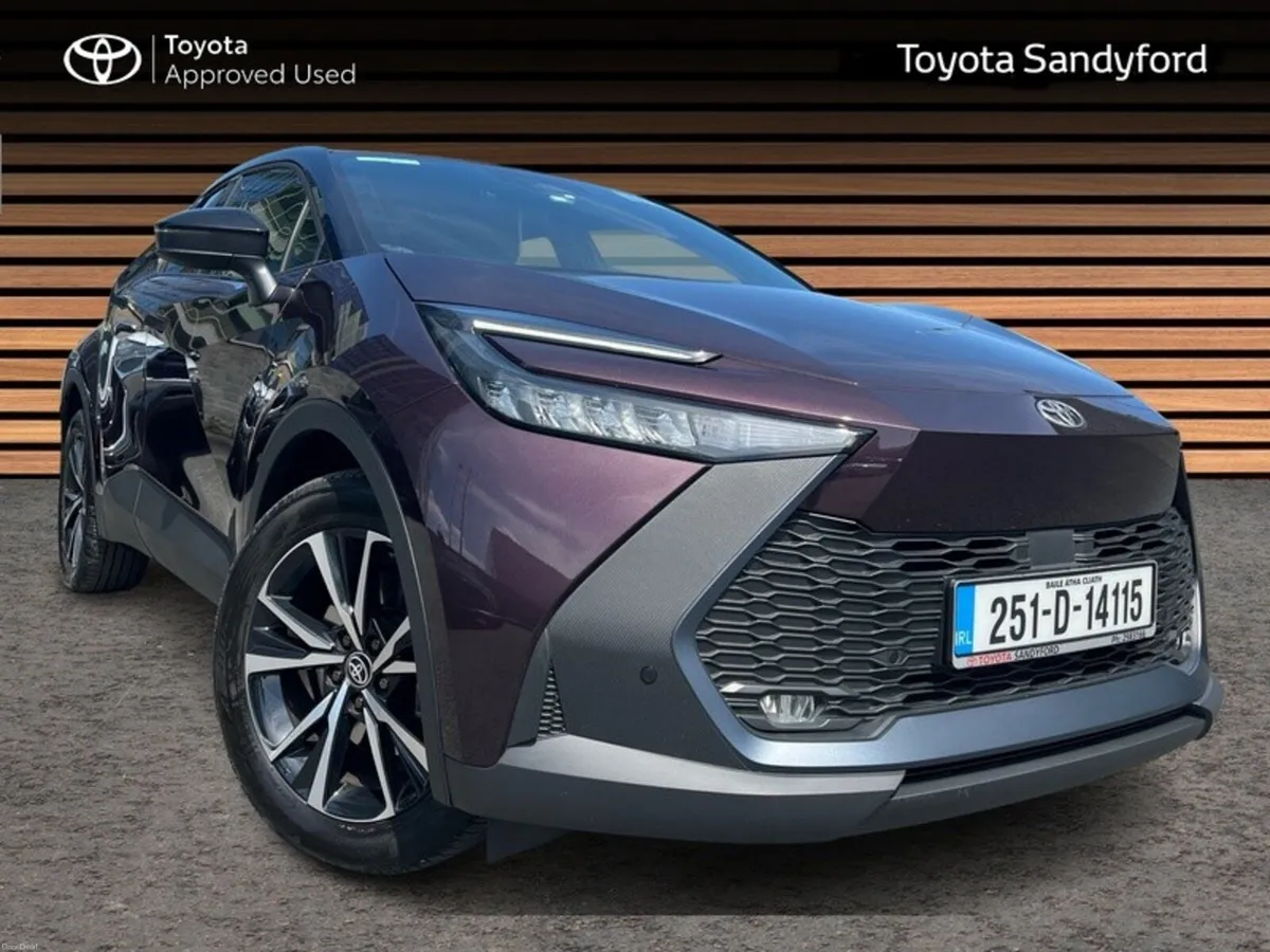 Toyota C-HR 2.0 PHEV HYBRID SPORT + // PANORAMIC R - Image 1