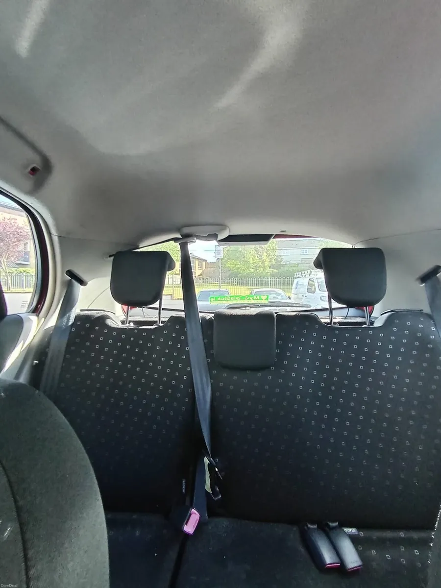 Toyota yaris 2007 - Image 4