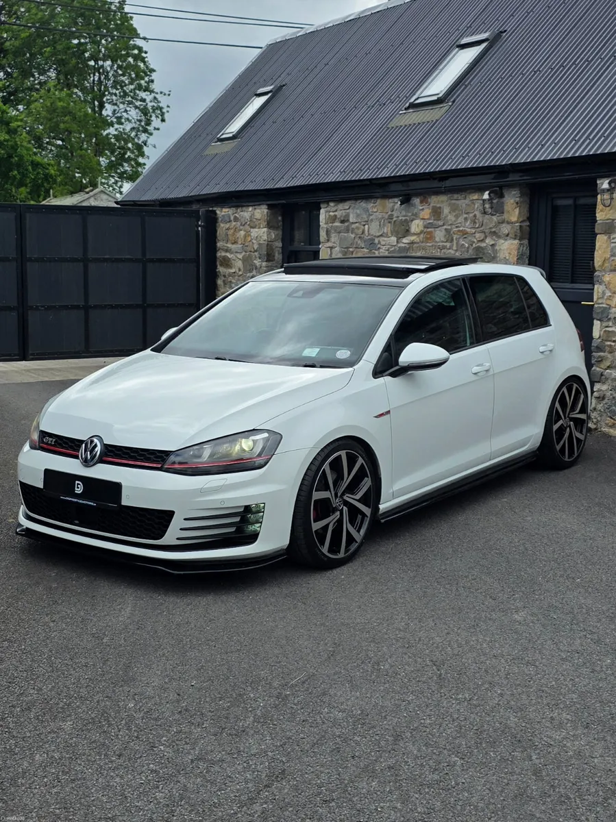 2015 VOLKSWAGEN GOLF GTI DSG AUTO - Image 3