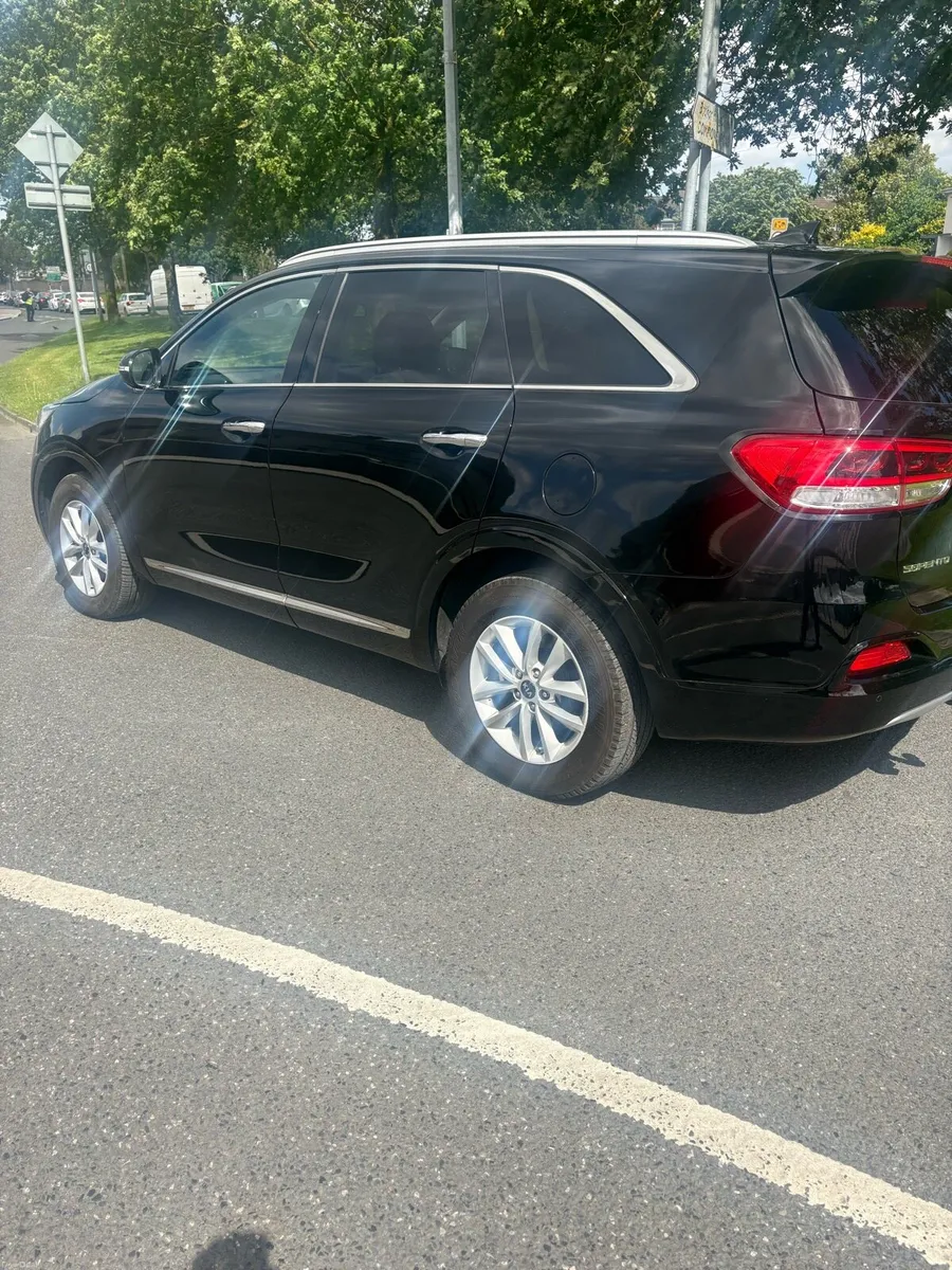 Kia Sorento 7 seater - Image 3