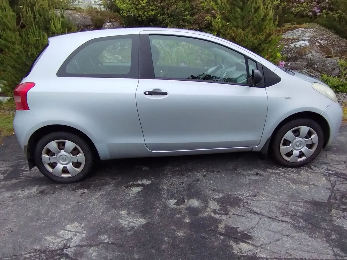 Toyota Yaris 2006 - Image 4