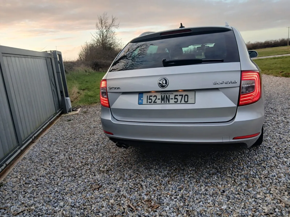 SKODA SUPERB 2.0 TDI BUSINESS EDITION - Image 4