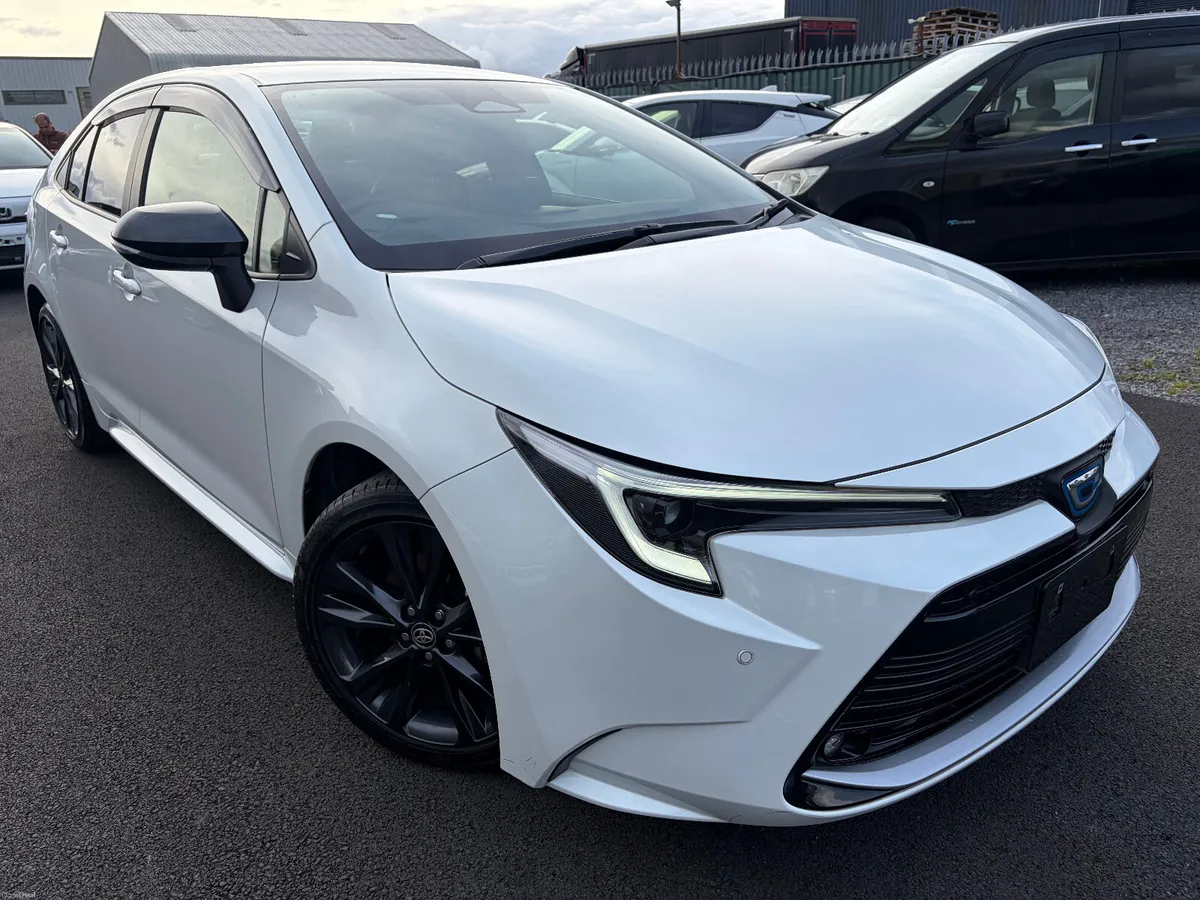 2023 TOYOTA COROLLA SOL HYBRID LEATHER TOP SPEC - Image 3